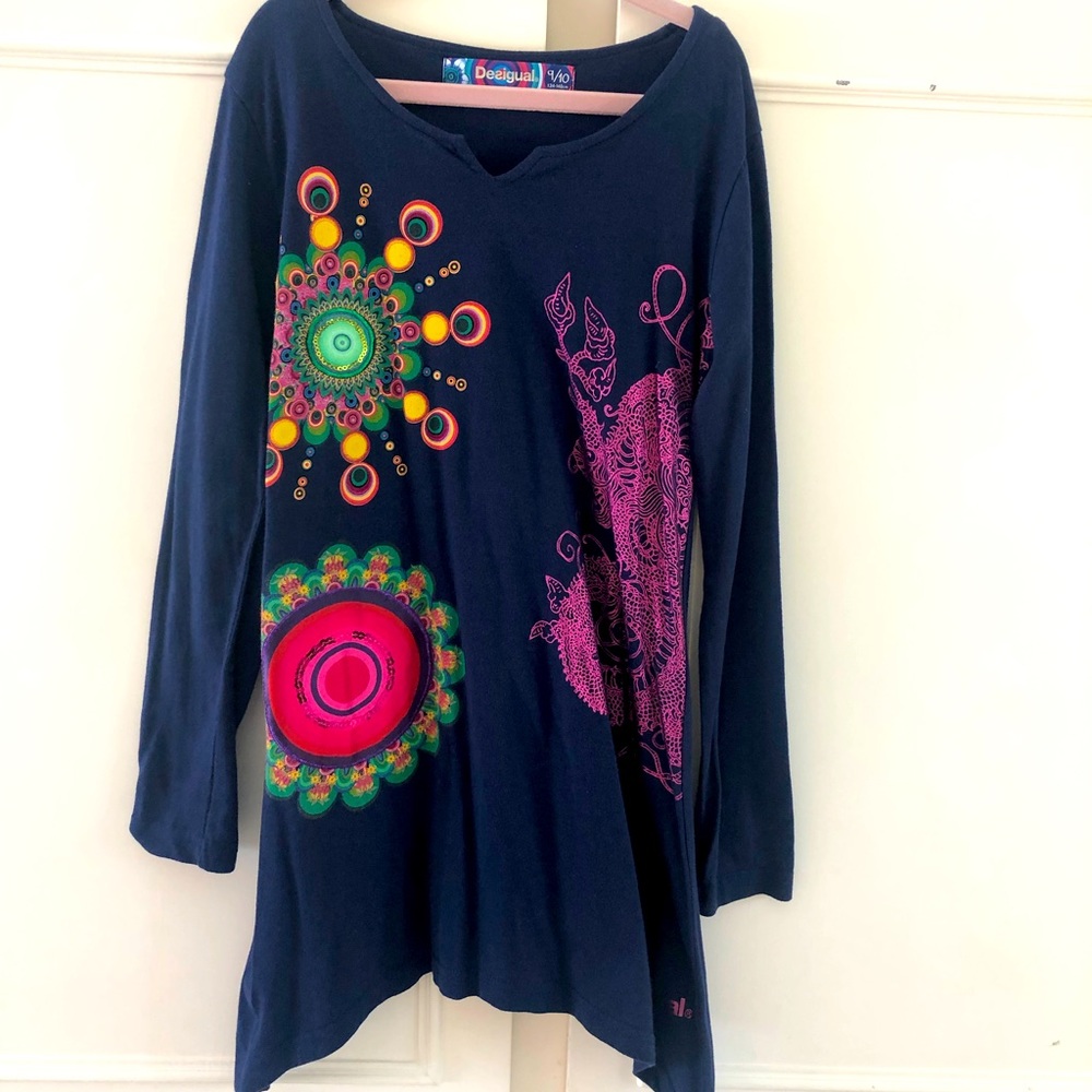 Desigual girls tunic size 9/10, rare find , beautiful details , very good cond.